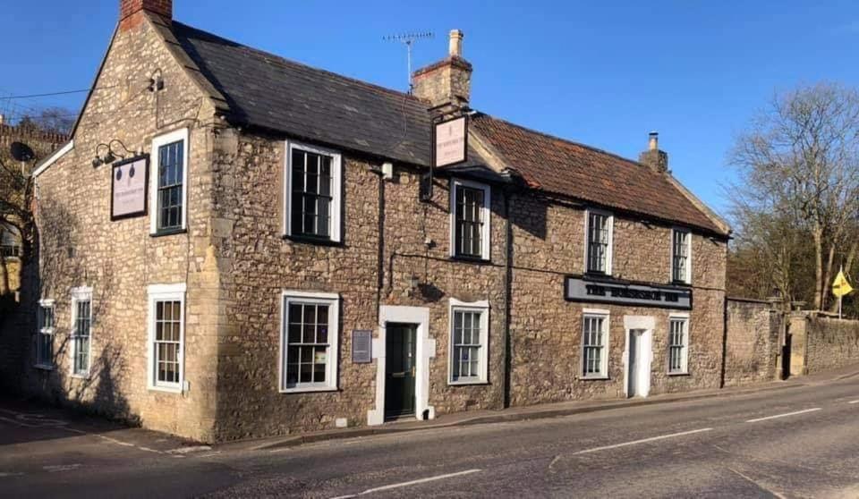The Horseshoe Inn Shepton Mallet Exterior foto